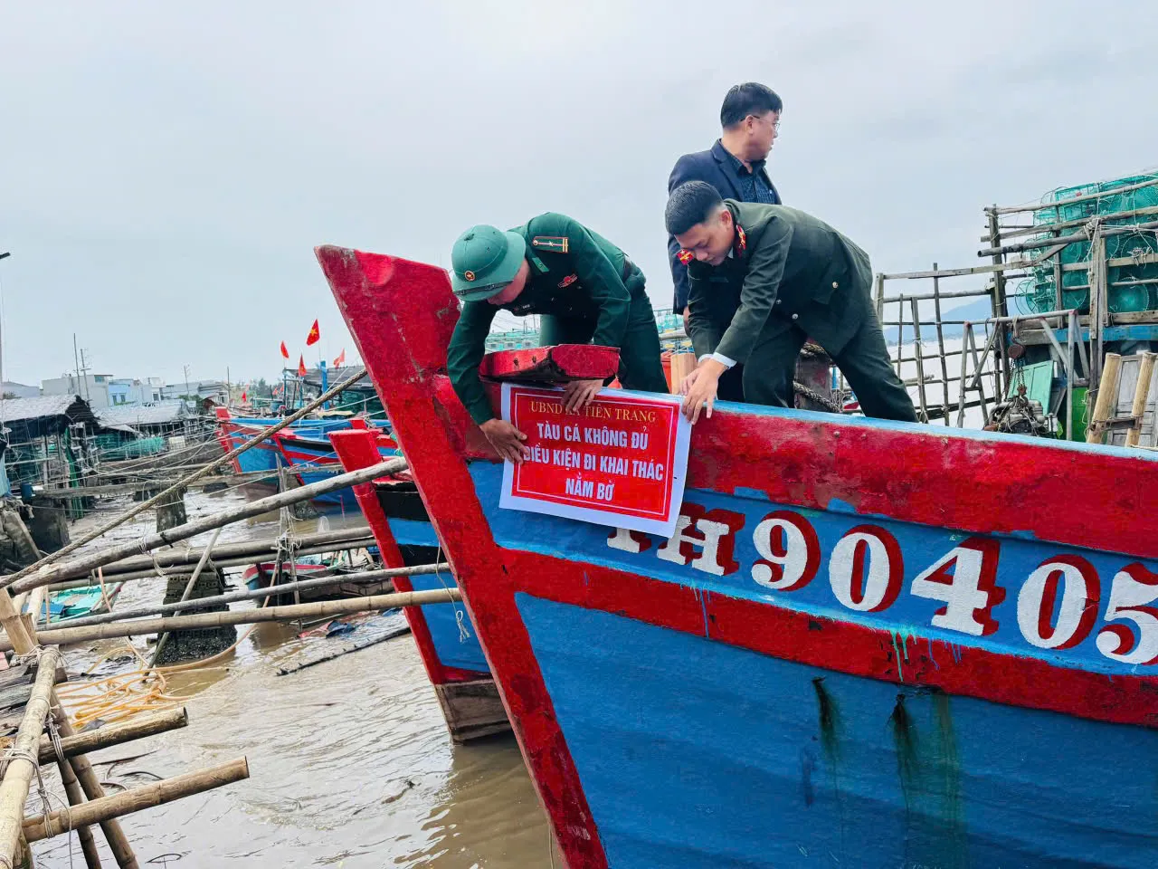 Thanh Hóa siết chặt chống khai thác IUU: Tàu vi phạm giảm mạnh- Ảnh 4.