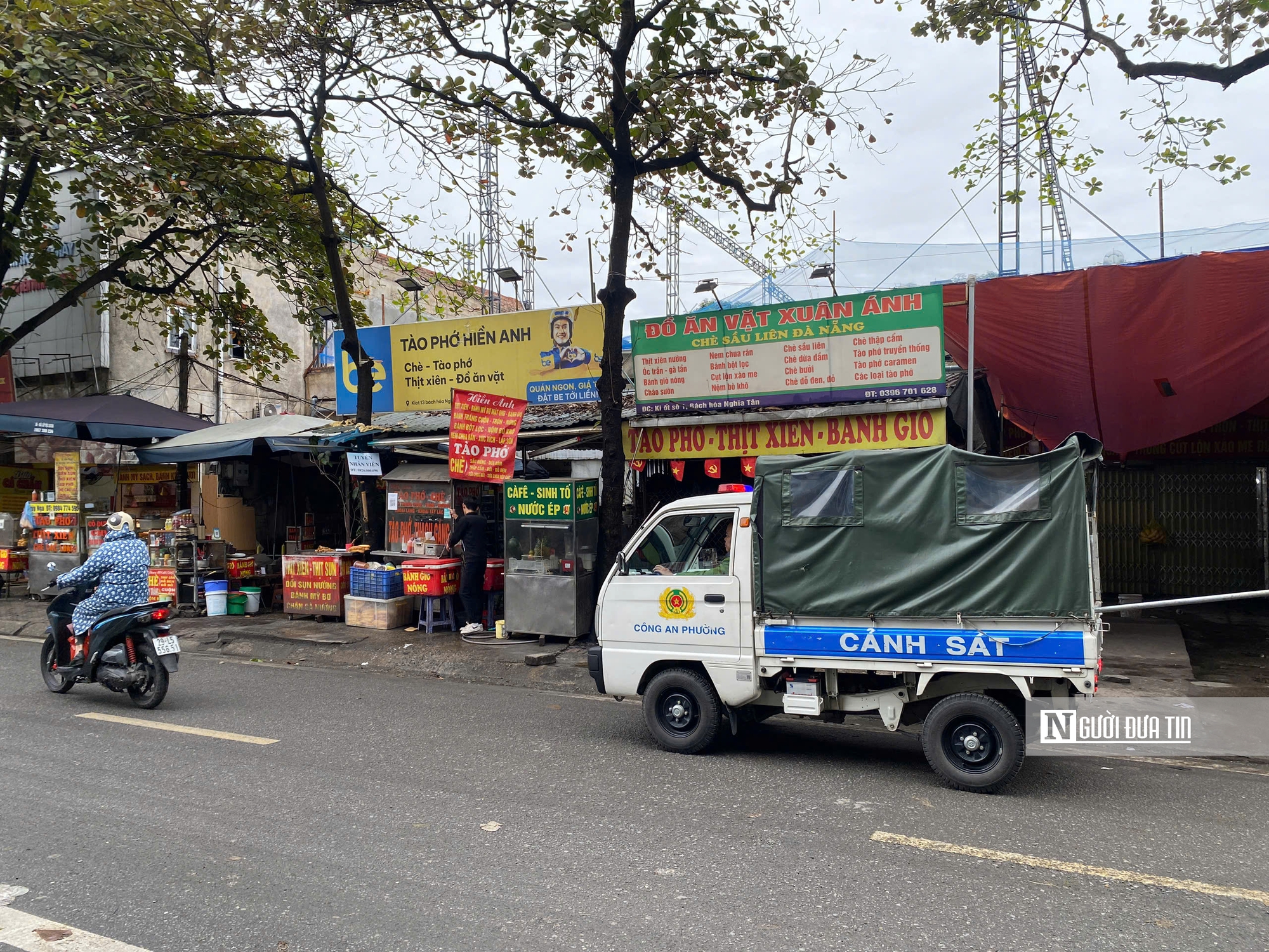 Quyết dẹp chợ cóc, chợ tạm, trả lại vỉa hè cho người dân- Ảnh 2.