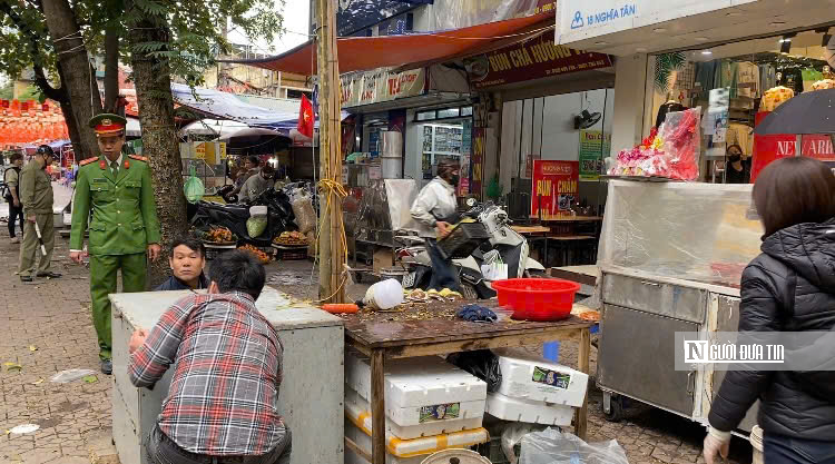 Quyết dẹp chợ cóc, chợ tạm, trả lại vỉa hè cho người dân- Ảnh 5.