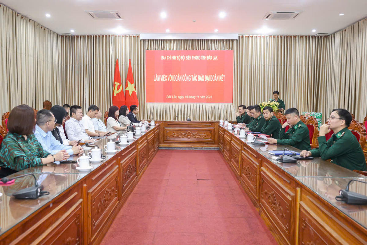 Báo Đại đoàn kết và Bộ đội Biên phòng tỉnh Đắk Lắk thống nhất thực hiện Chương trình “Xuân biên phòng - Ấm lòng dân bản” tại vùng biên- Ảnh 1.