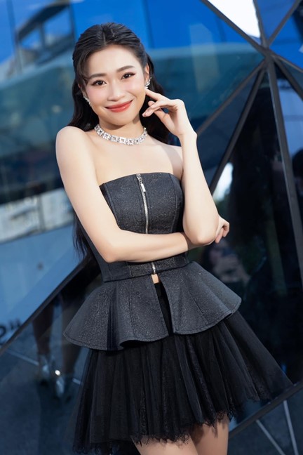 Nữ danh hài đang gây "sốt" màn ảnh Việt, từng thi hoa hậu - Ảnh 1.