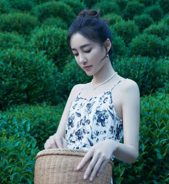 "Mỹ nhân phim giờ vàng" bị triệu tập điều tra, tịch thu tài sản sau khi chồng đại gia vào tù- Ảnh 5. "Mỹ nhân phim giờ vàng" bị triệu tập điều tra, tịch thu tài sản sau khi chồng đại gia vào tù- Ảnh 5.