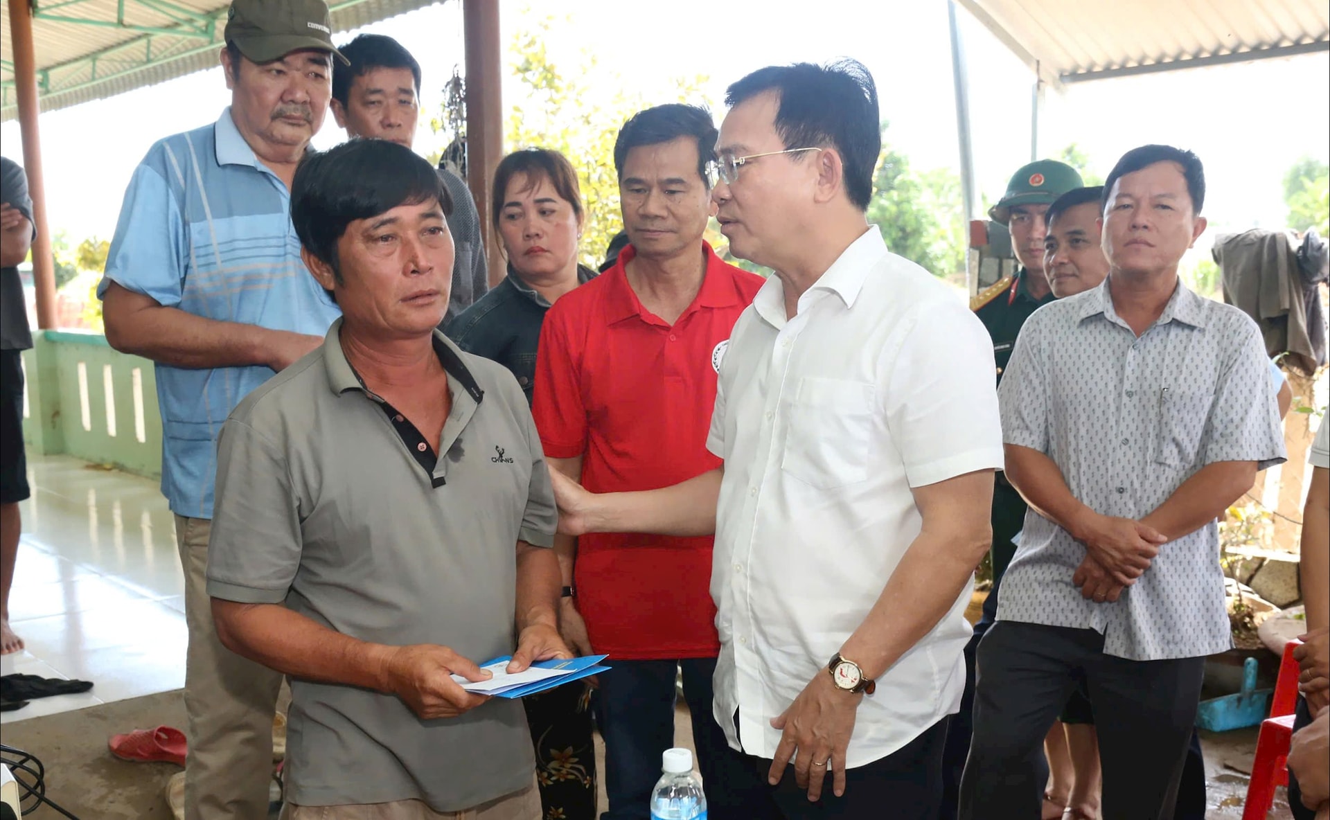 Cận cảnh tan hoang sau vụ vỡ hồ chứa nước ở Lâm Đồng- Ảnh 1. Cận cảnh tan hoang sau vụ vỡ hồ chứa nước ở Lâm Đồng- Ảnh 1.