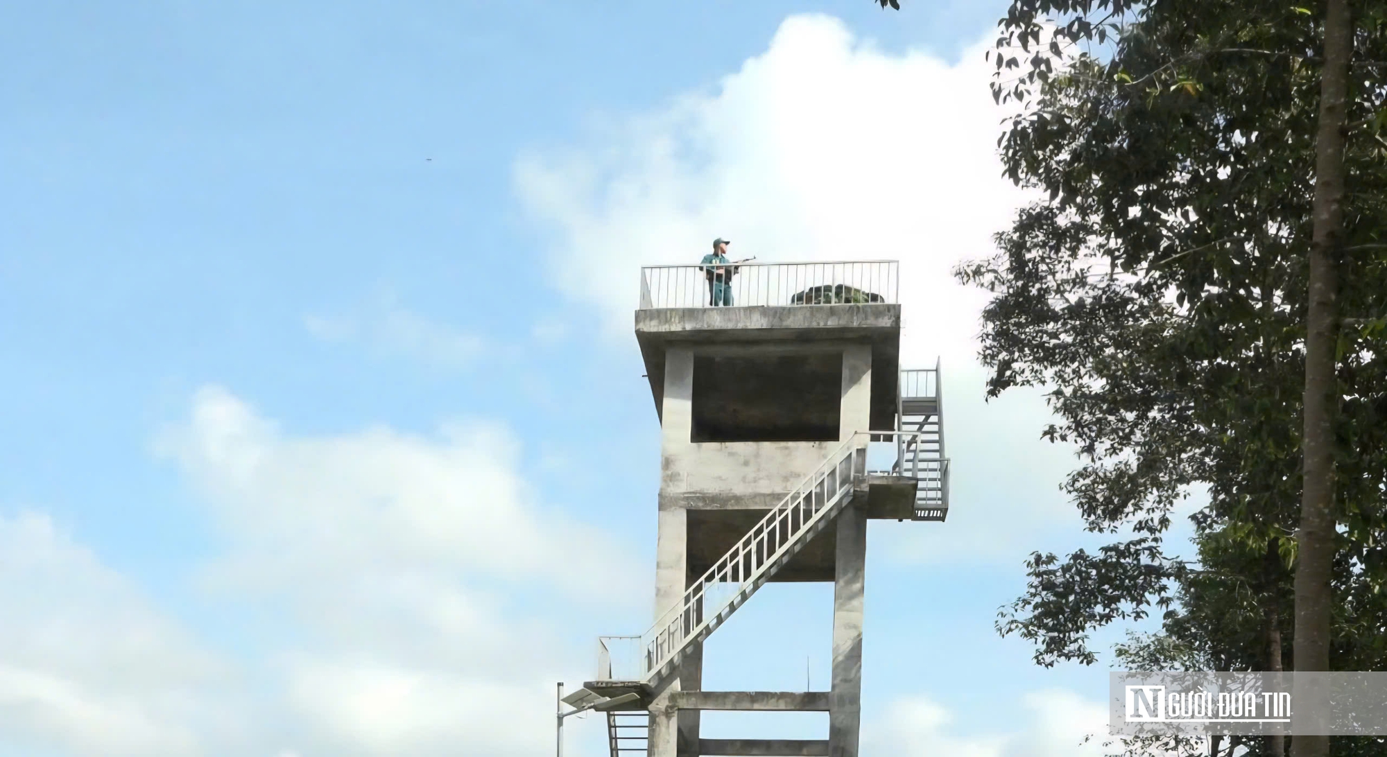 Khi lòng dân hóa thành vành đai bảo vệ chủ quyền biên giới- Ảnh 5.