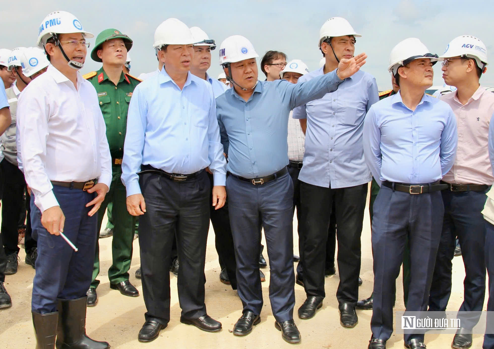 Bộ trưởng Trần Hồng Minh: Hai đường băng sân bay Long Thành phải đẹp từ mọi hướng- Ảnh 4. Bộ trưởng Trần Hồng Minh: Hai đường băng sân bay Long Thành phải đẹp từ mọi hướng- Ảnh 4.