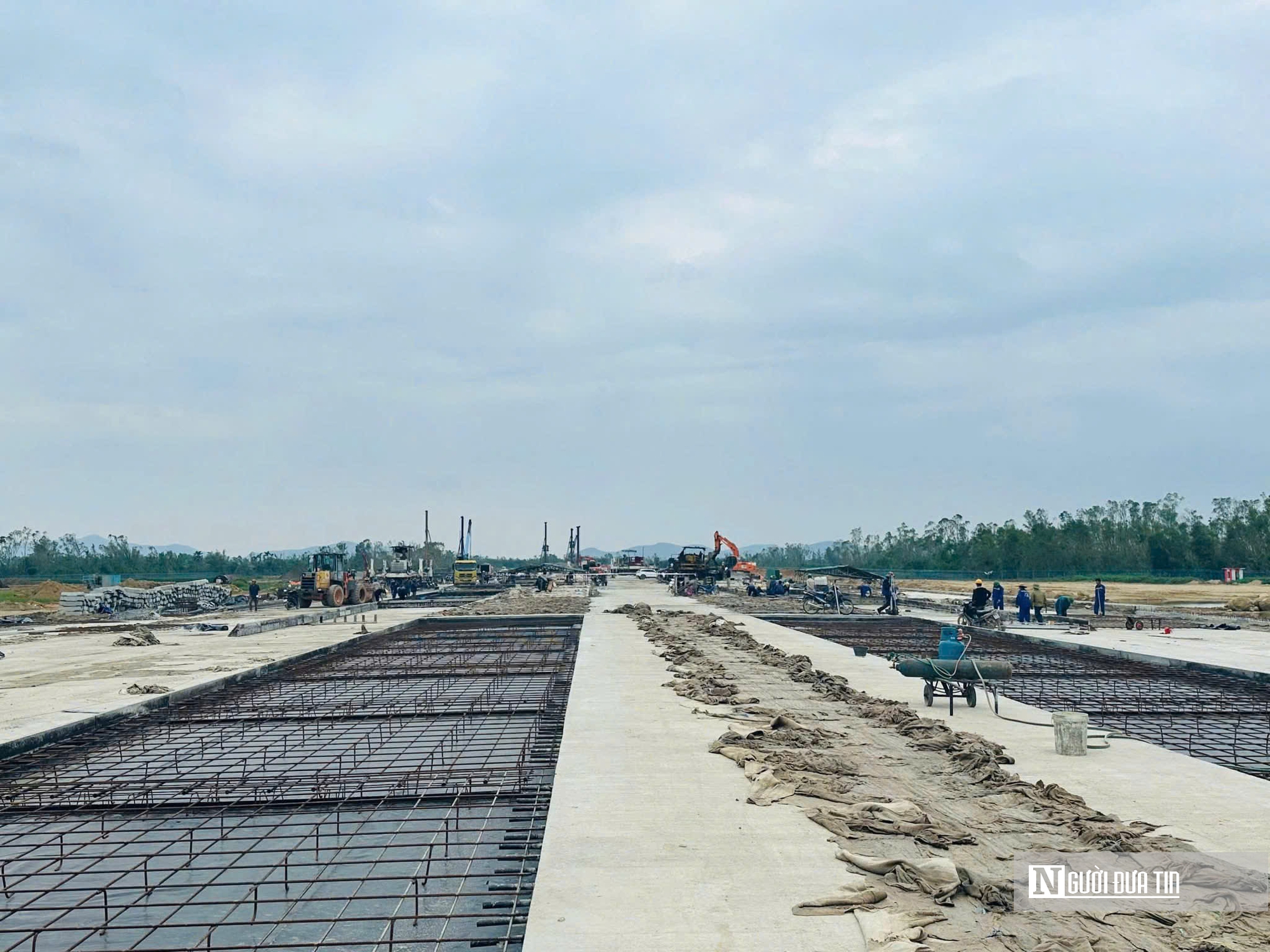 Bộ trưởng Trần Hồng Minh: Hai đường băng sân bay Long Thành phải đẹp từ mọi hướng- Ảnh 5. Bộ trưởng Trần Hồng Minh: Hai đường băng sân bay Long Thành phải đẹp từ mọi hướng- Ảnh 5.