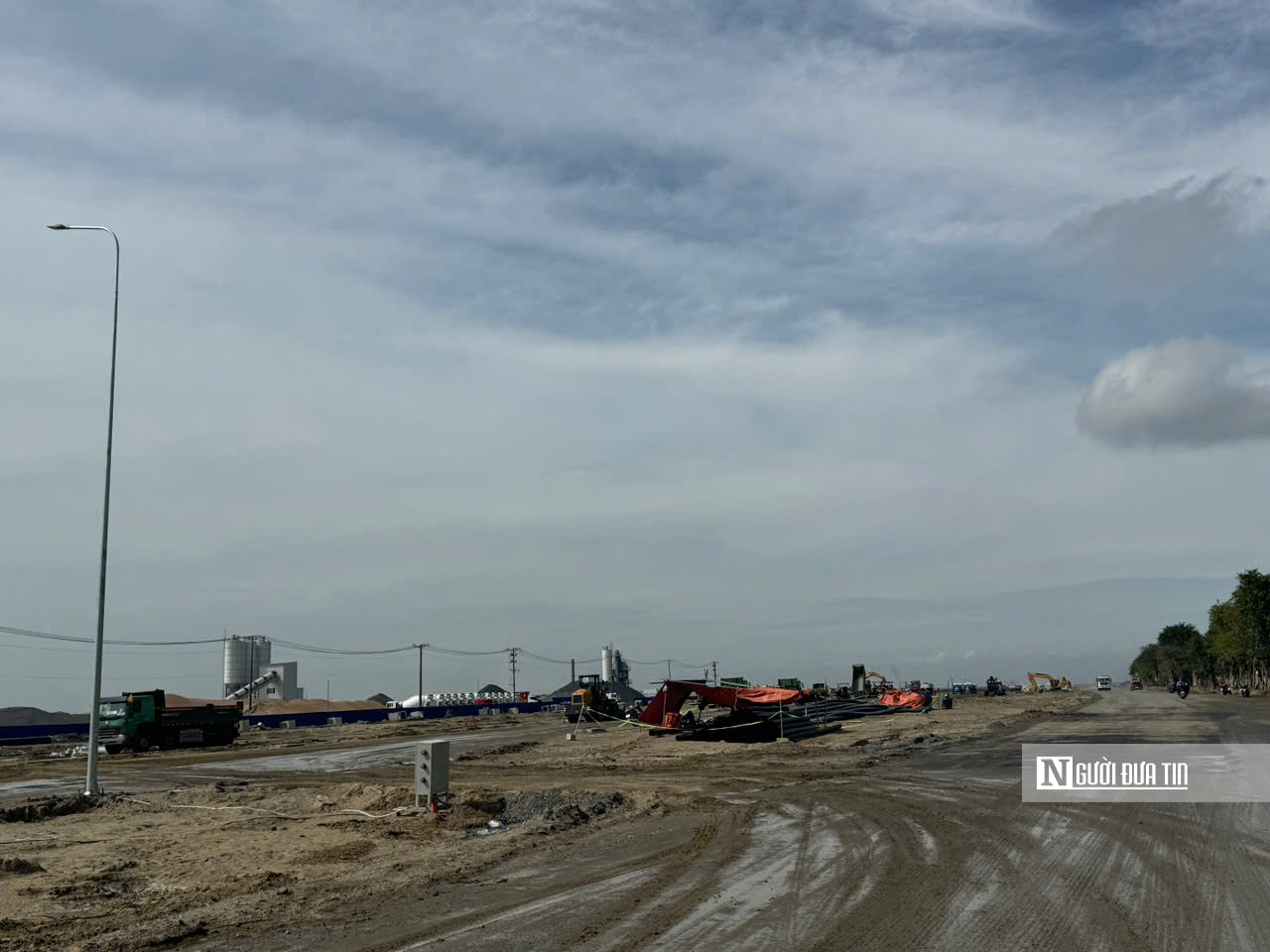 Cận cảnh “đại công trường” lấn biển ở Cần Giờ  - Ảnh 6.