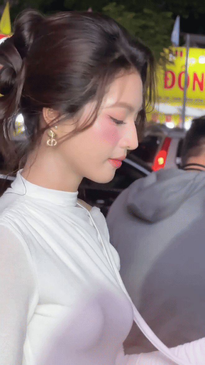 "Ngọc nữ thế hệ mới" sở hữu vẻ đẹp trong trẻo, style đời thường xuất sắc - Ảnh 3.