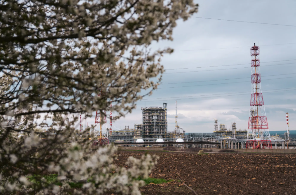 Bulgaria nhanh chóng hành động khi gã khổng lồ dầu Nga bị giáng đòn- Ảnh 1.