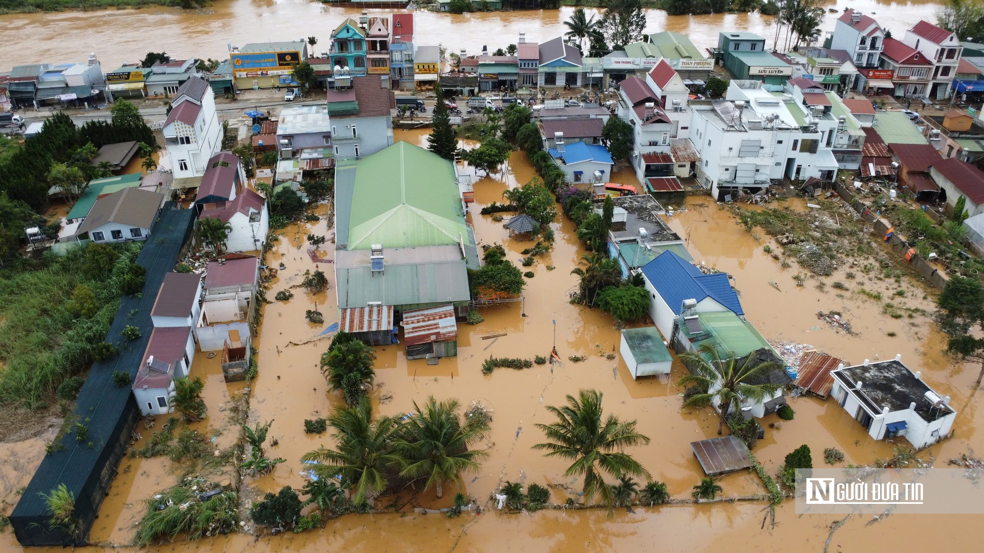 Lũ lịch sử quét qua Lâm Đồng, người dân “chỉ kịp chạy”- Ảnh 1.