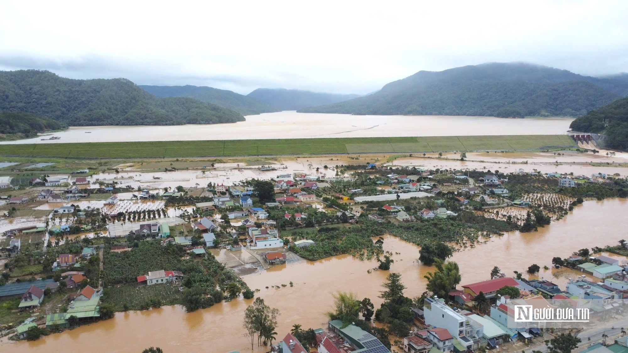 Lũ lịch sử quét qua Lâm Đồng, người dân “chỉ kịp chạy”- Ảnh 7.