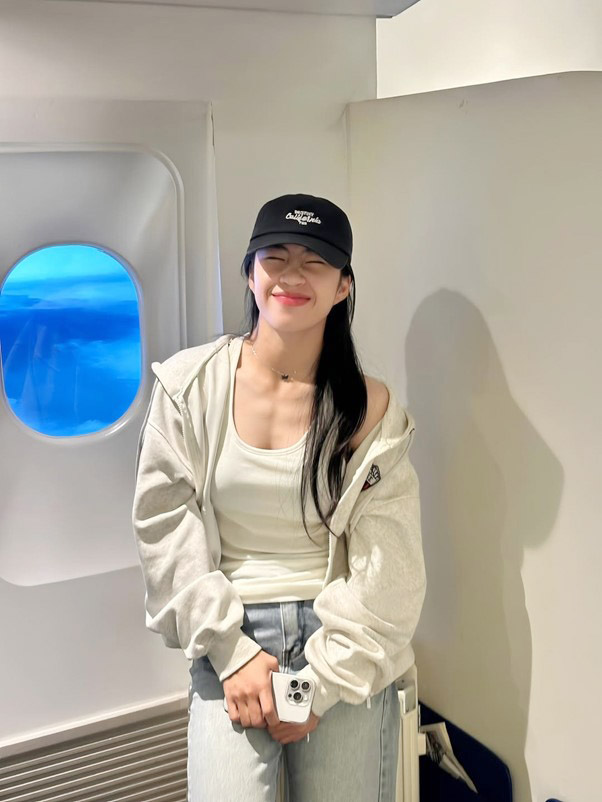 Hotgirl đội tuyển nữ Việt Nam khoe nhan sắc trong trẻo, dịu dàng khác lạ - Ảnh 9.