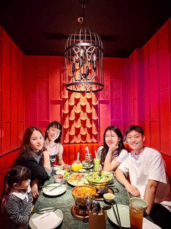 Hotgirl đội tuyển nữ Việt Nam khoe nhan sắc trong trẻo, dịu dàng khác lạ - Ảnh 11.