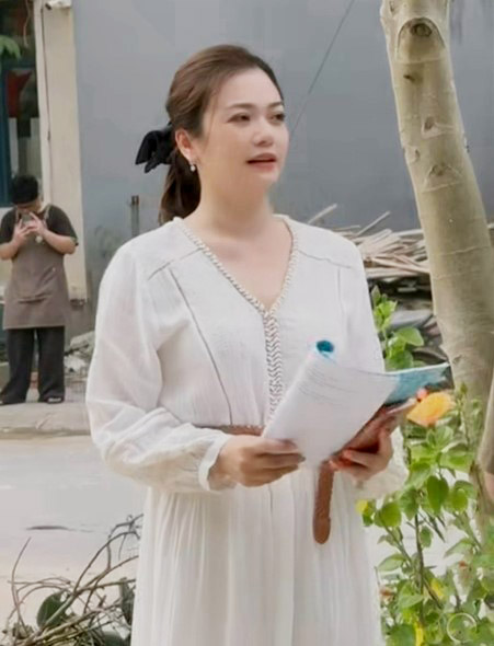 NSƯT Kiều Anh gây bất ngờ với "giao diện bà mẹ 3 con" - Ảnh 3.