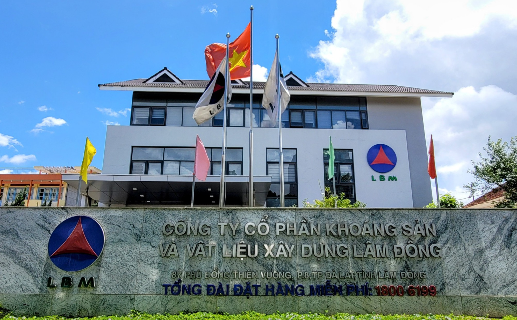 Quỹ ngoại AFC VF Limited bán gần 900 nghìn cổ phiếu LBM dù lãi ròng của công ty tăng vọt 70%- Ảnh 1.