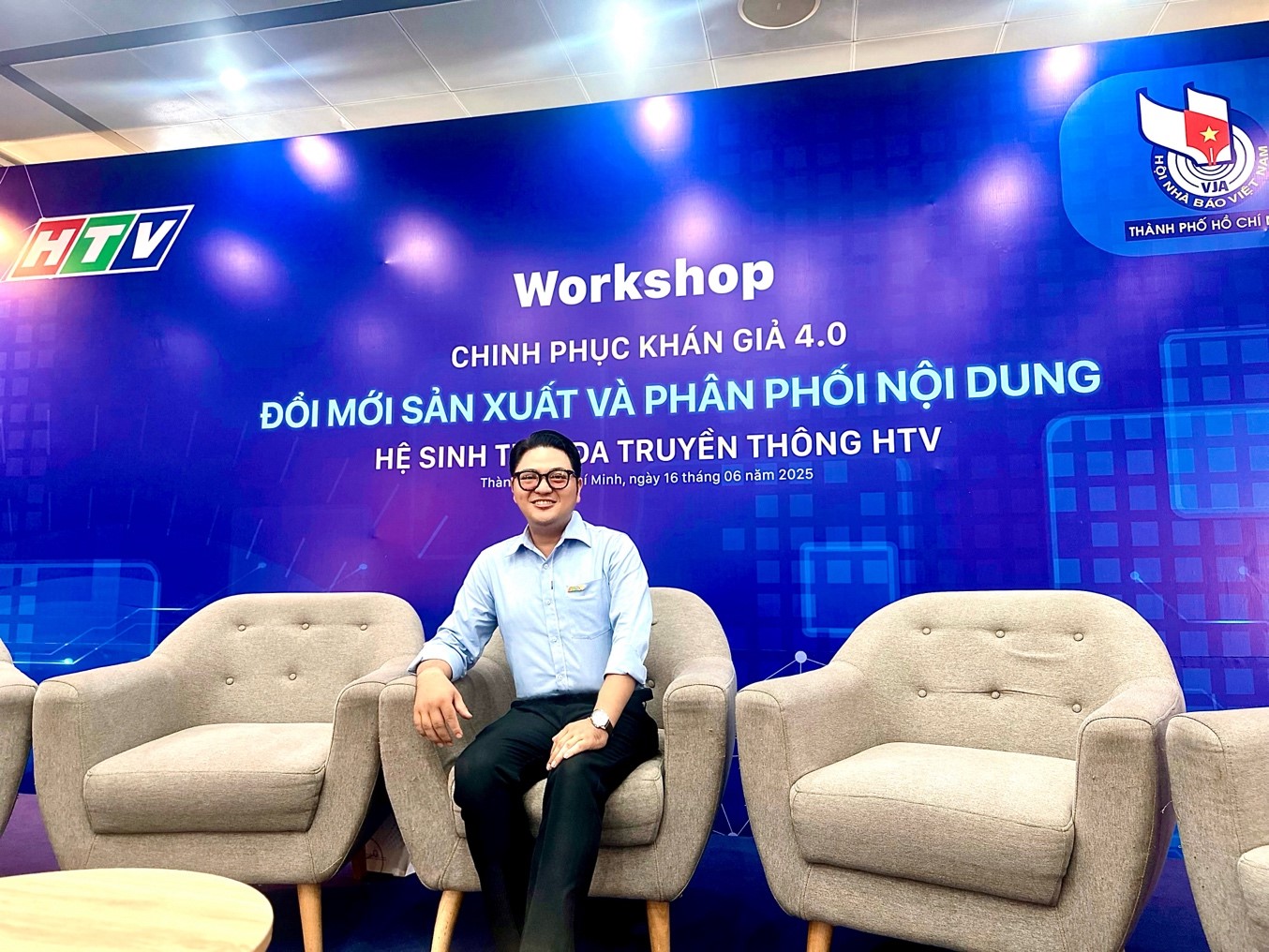 Thạc sĩ - Nhà báo – Đạo diễn Lê Mẫn: Ngọn lửa tri thức và trái tim người thầy  - Ảnh 9.