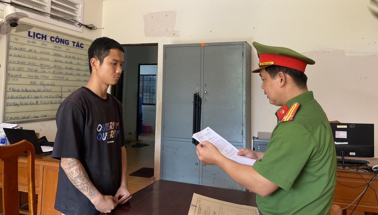 xâm hại - Ảnh 1.