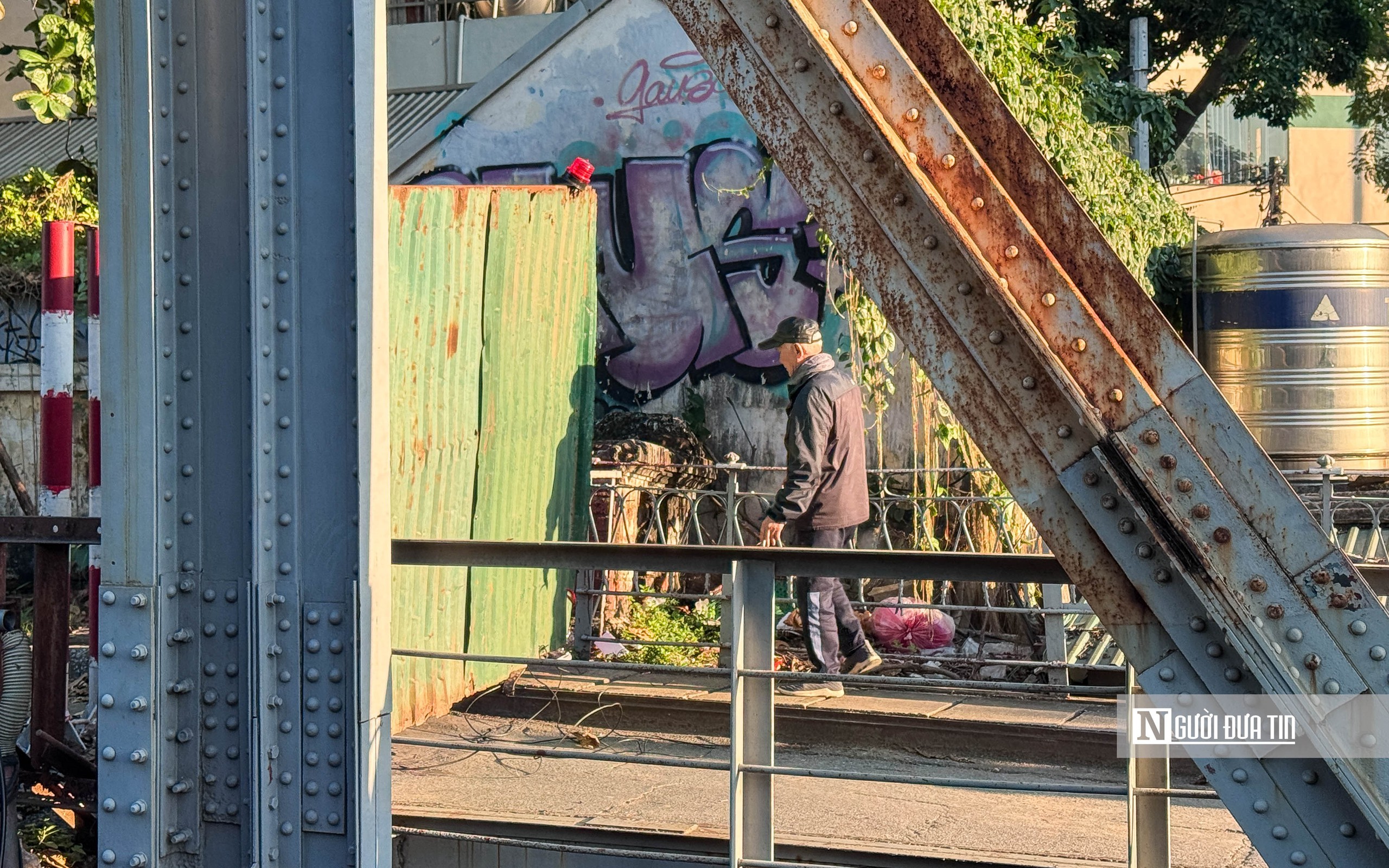 Hà Nội: Cận cảnh tu sửa cầu Trần Nhật Duật  - Ảnh 6.