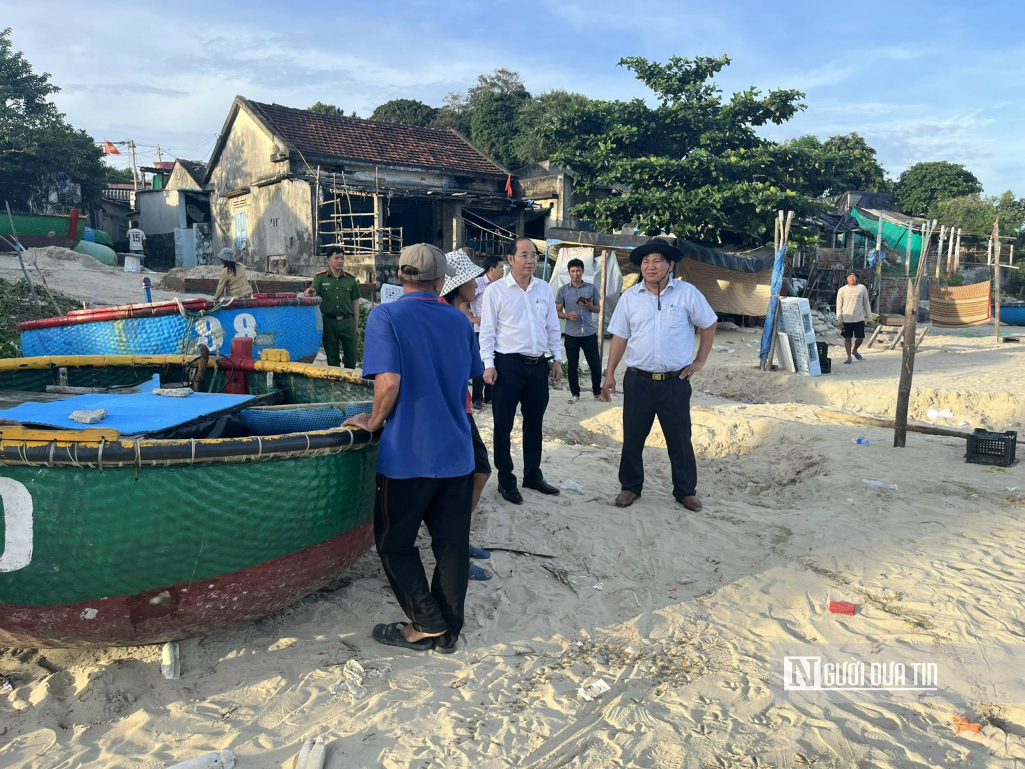 Chênh vênh làng chài ven biển Miền Trung trước thiên tai - Ảnh 5.