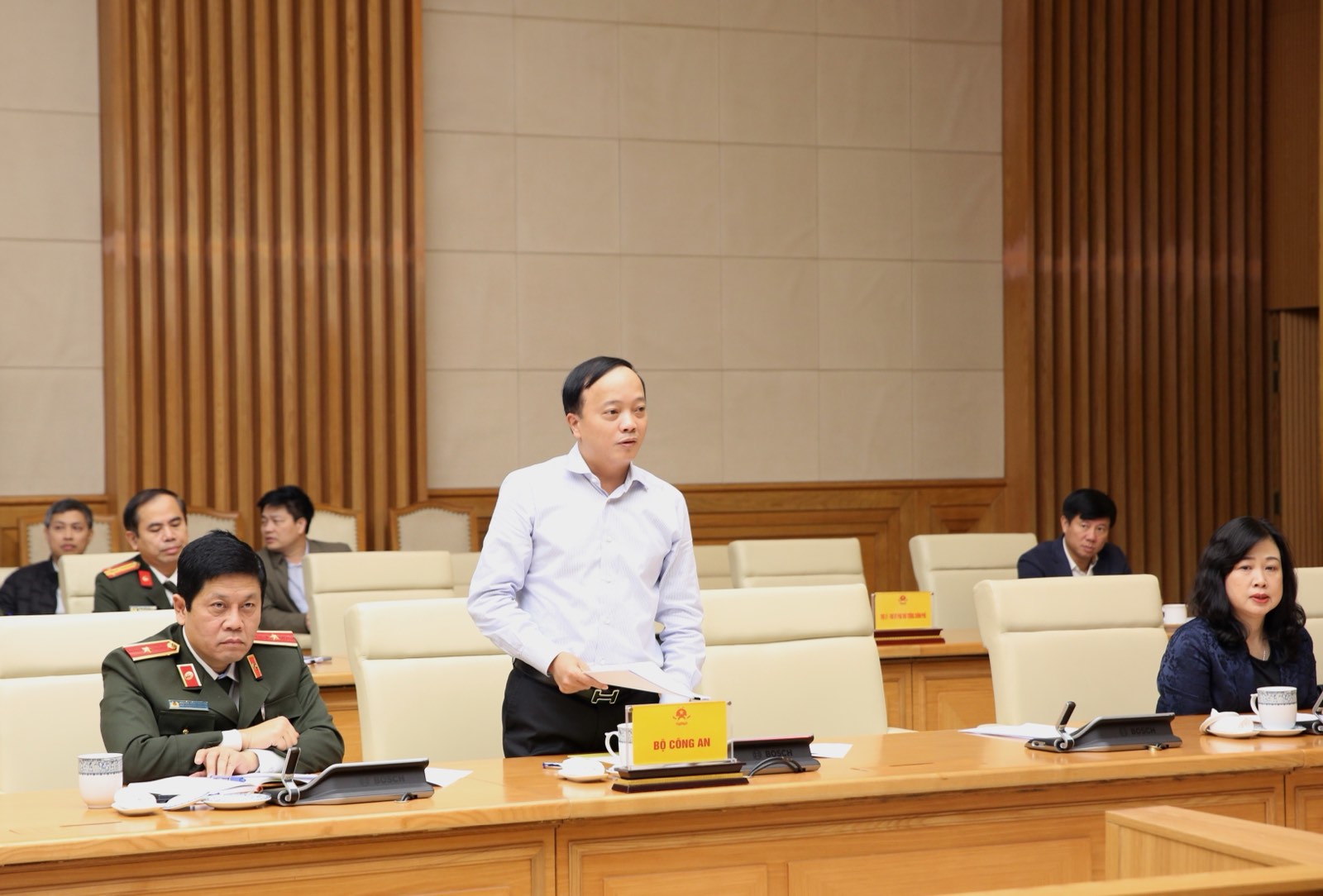 Từ Nam Phi, Thủ tướng chủ trì họp trực tuyến về ứng phó, khắc phục hậu quả mưa lũ - Ảnh 3.