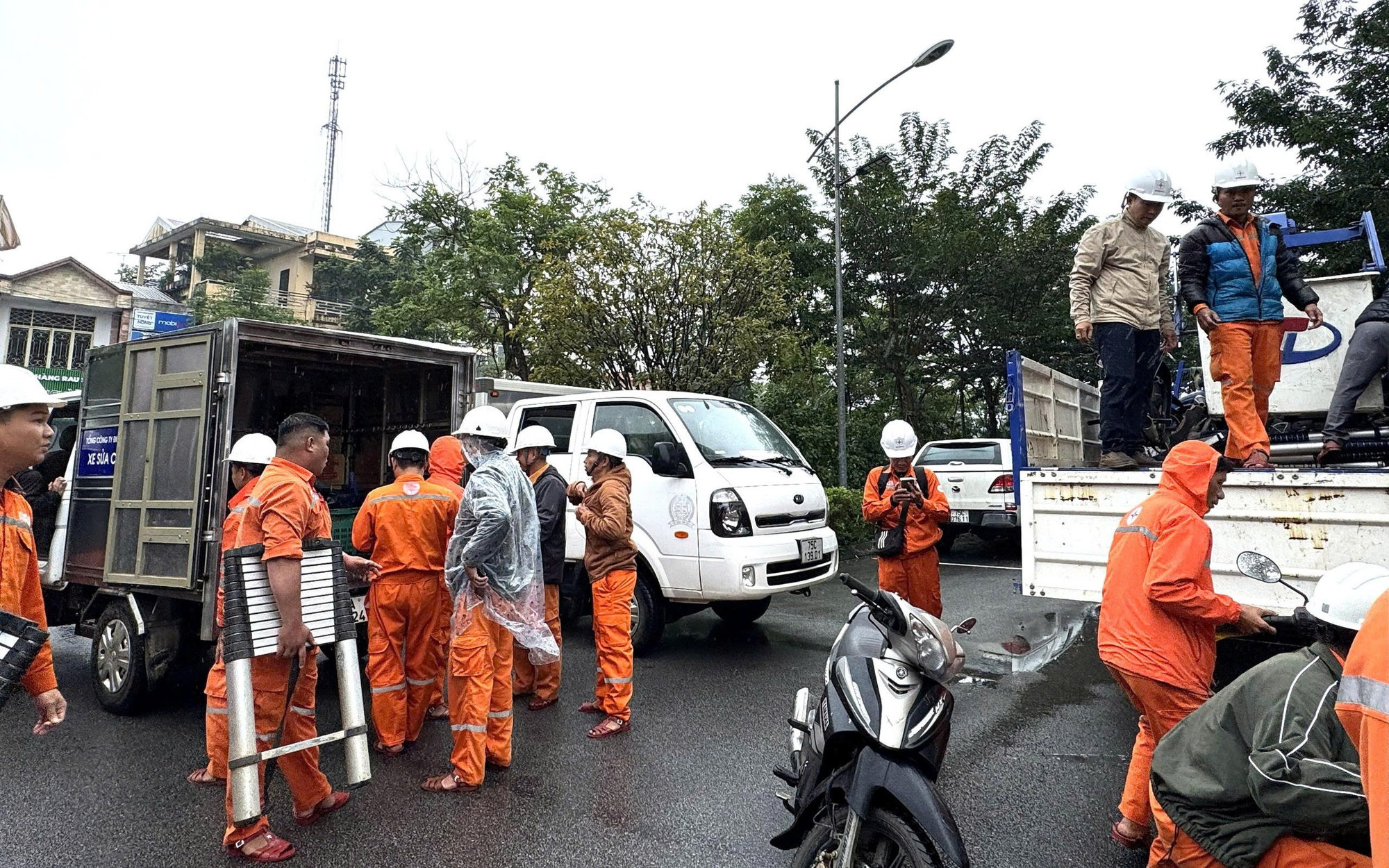 Bản tin 24/11: Thí điểm ứng dụng AI từ bậc tiểu học trước khi nhân rộng- Ảnh 2.