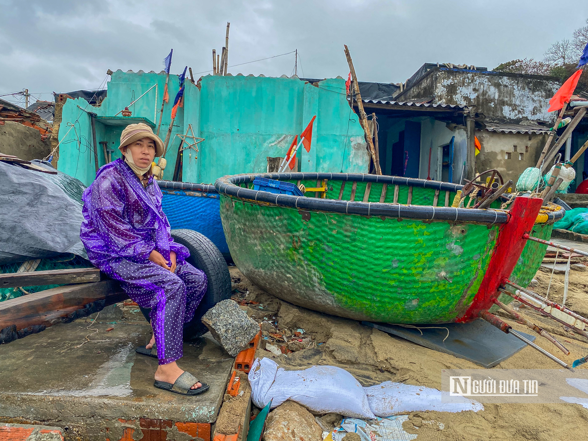 Chênh vênh làng chài ven biển Miền Trung trước thiên tai - Ảnh 3.