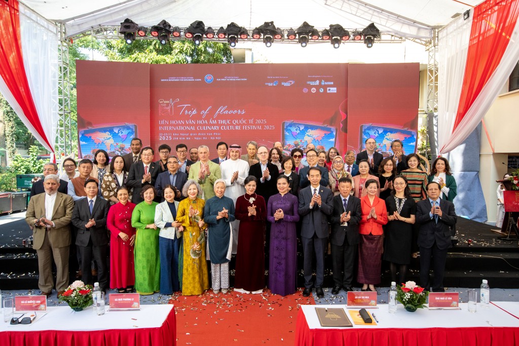 Liên hoan Văn hóa Ẩm thực Quốc tế 2025: Hành trình vị giác gắn kết cộng đồng và lan tỏa tinh thần sẻ chia - Ảnh 1.
