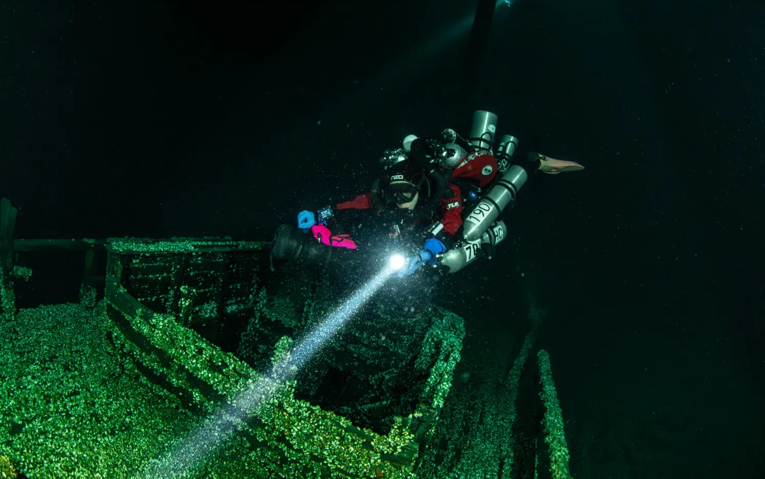 Phát hiện xác tàu cổ bí ẩn gây chấn động - Ảnh 1. Phát hiện xác tàu cổ bí ẩn gây chấn động - Ảnh 1.