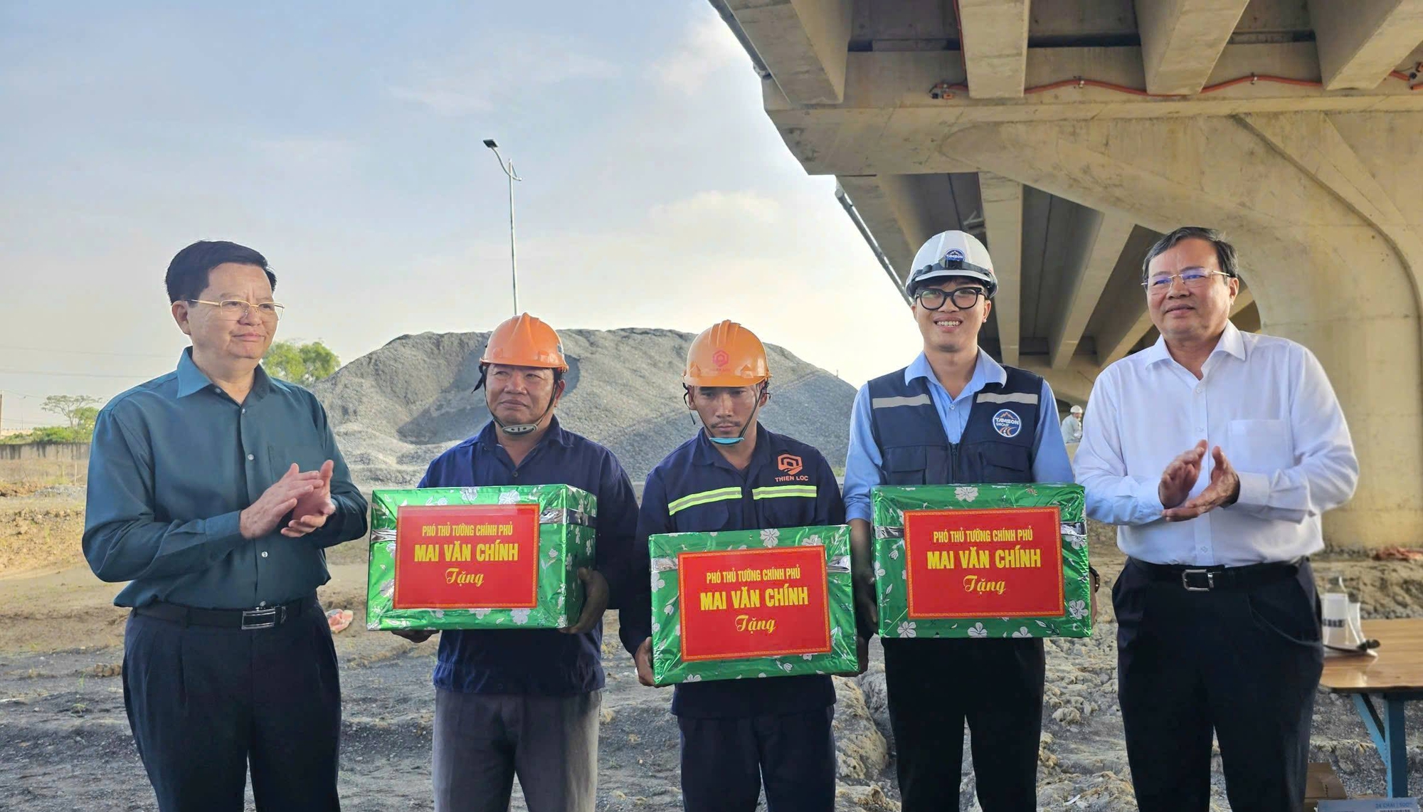 Phó Thủ tướng Mai Văn Chính yêu cầu Tây Ninh tăng tốc hoàn thành mục tiêu năm 2025- Ảnh 2.