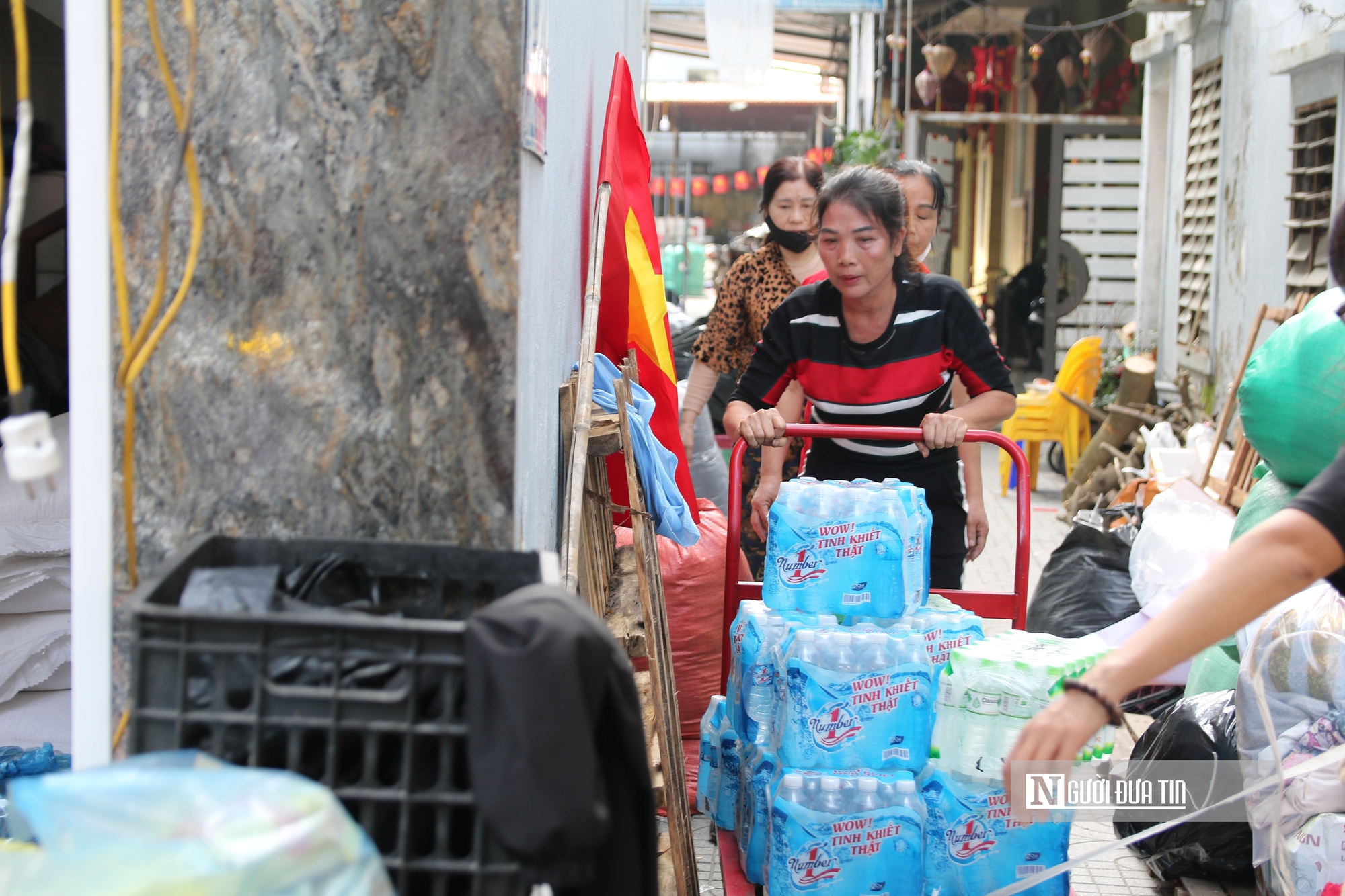 Tấm lòng của người dân xứ Nghệ gửi tới bà con vùng lũ Nam Trung Bộ và Tây Nguyên - Ảnh 12.