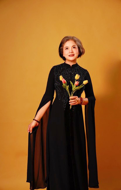 Nữ NSND từ "Người đẹp Hà Nội" đến Đại tá quân đội, hạnh phúc bên chồng là "nam thần" điện ảnh - Ảnh 6.