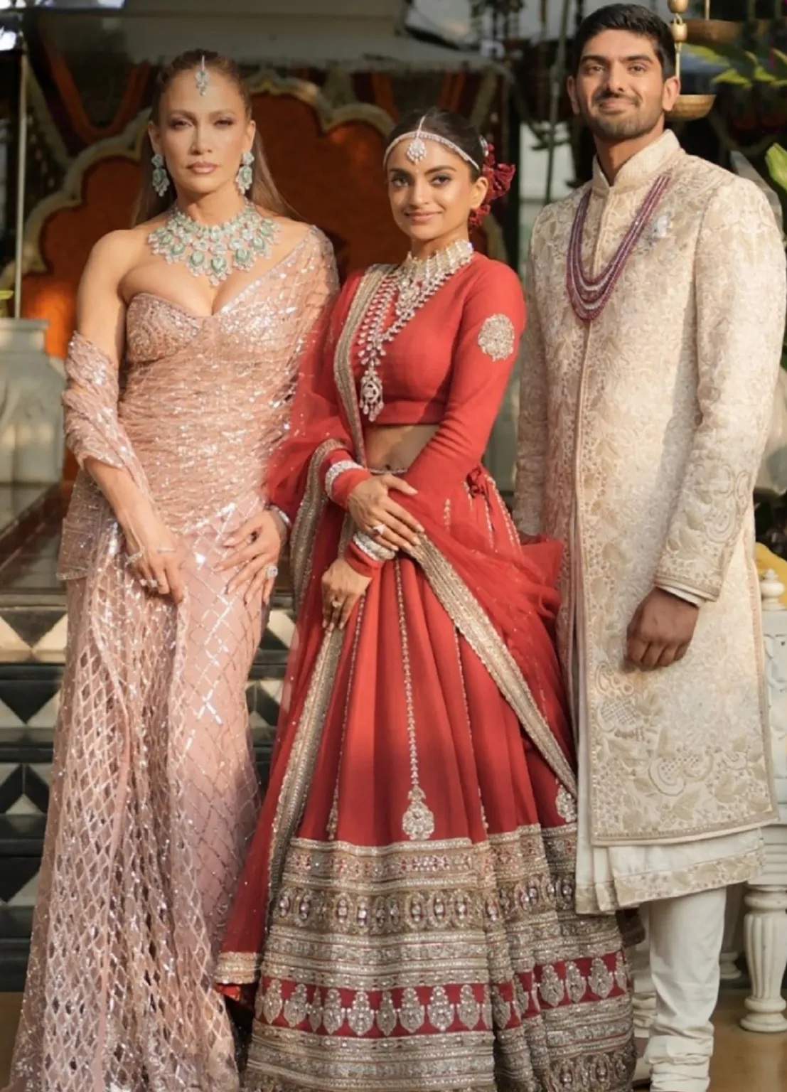 Biểu diễn trong đám cưới, nữ ca sĩ nhận cát-xê lên tới hơn 52 tỷ đồng - Ảnh 1. Biểu diễn trong đám cưới, nữ ca sĩ nhận cát-xê lên tới hơn 52 tỷ đồng - Ảnh 1.