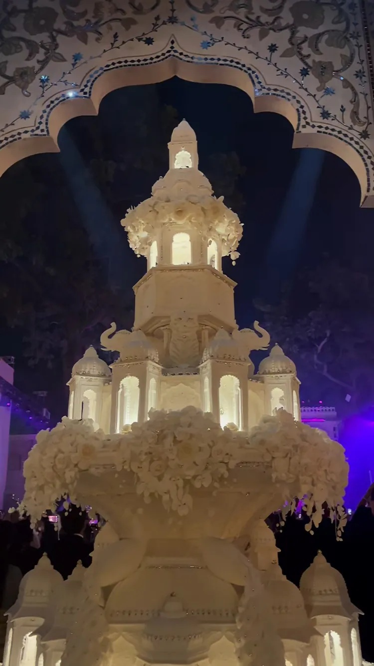 Biểu diễn trong đám cưới, nữ ca sĩ nhận cát-xê lên tới hơn 52 tỷ đồng - Ảnh 2. Biểu diễn trong đám cưới, nữ ca sĩ nhận cát-xê lên tới hơn 52 tỷ đồng - Ảnh 2.