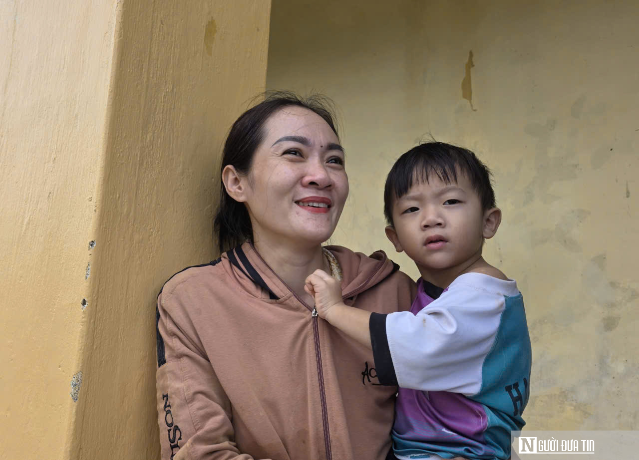 Giáo viên chạy lũ trong đêm và cuộc trở lại lớp học ở rốn lũ Hòa Thịnh- Ảnh 2.