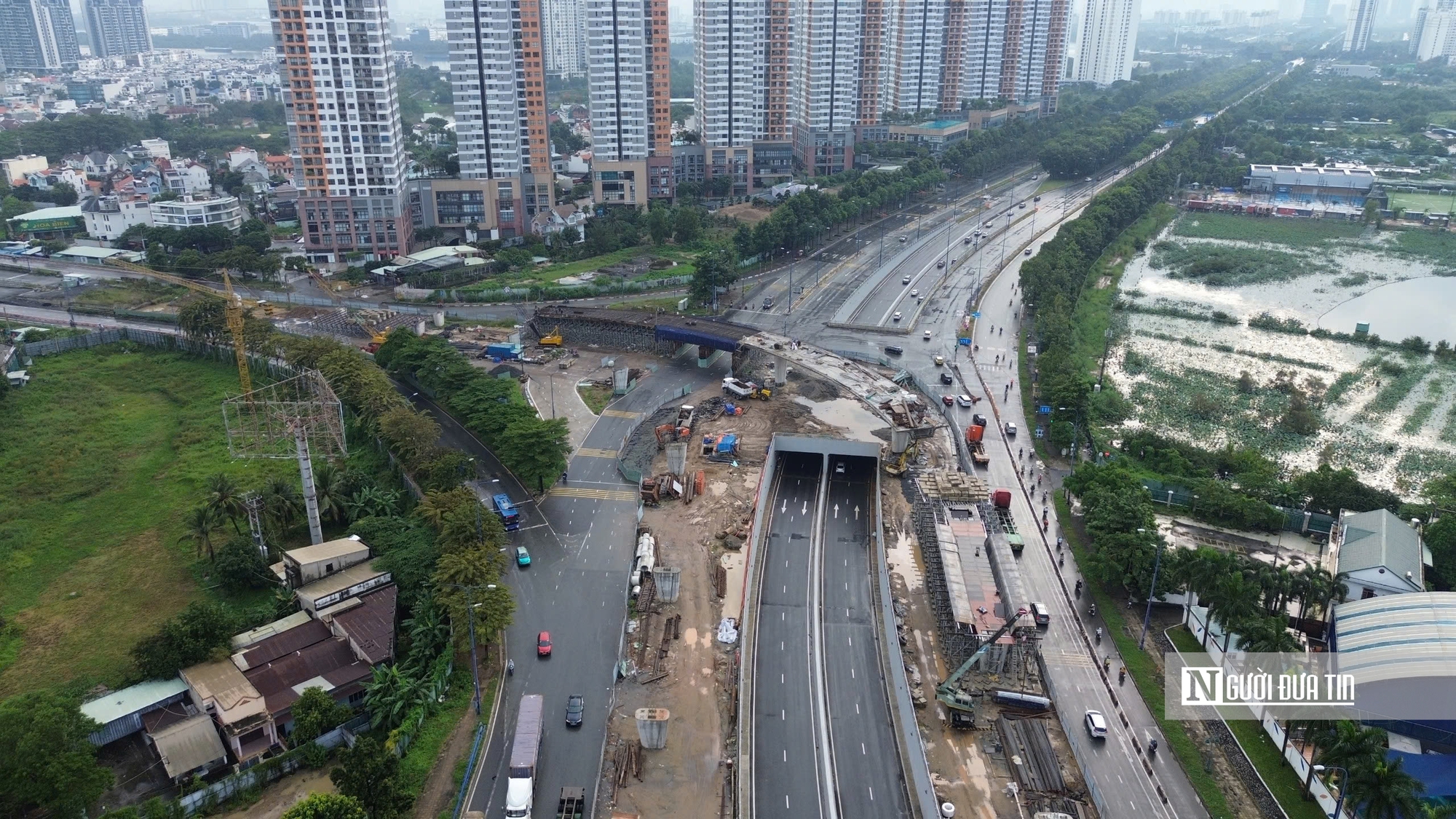 Hiện trạng nút giao thông 3.400 tỷ đồng ở Tp.HCM sau nhiều lần chậm tiến độ- Ảnh 1.