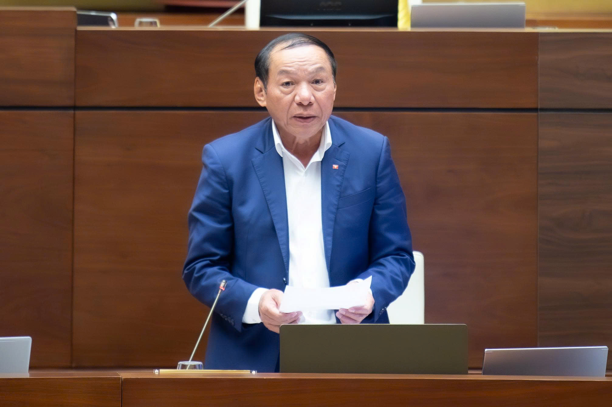 Bộ trưởng Bộ VH-TT&DL nói về quy định bồi dưỡng nghiệp vụ để cấp thẻ nhà báo lần đầu - Ảnh 1.