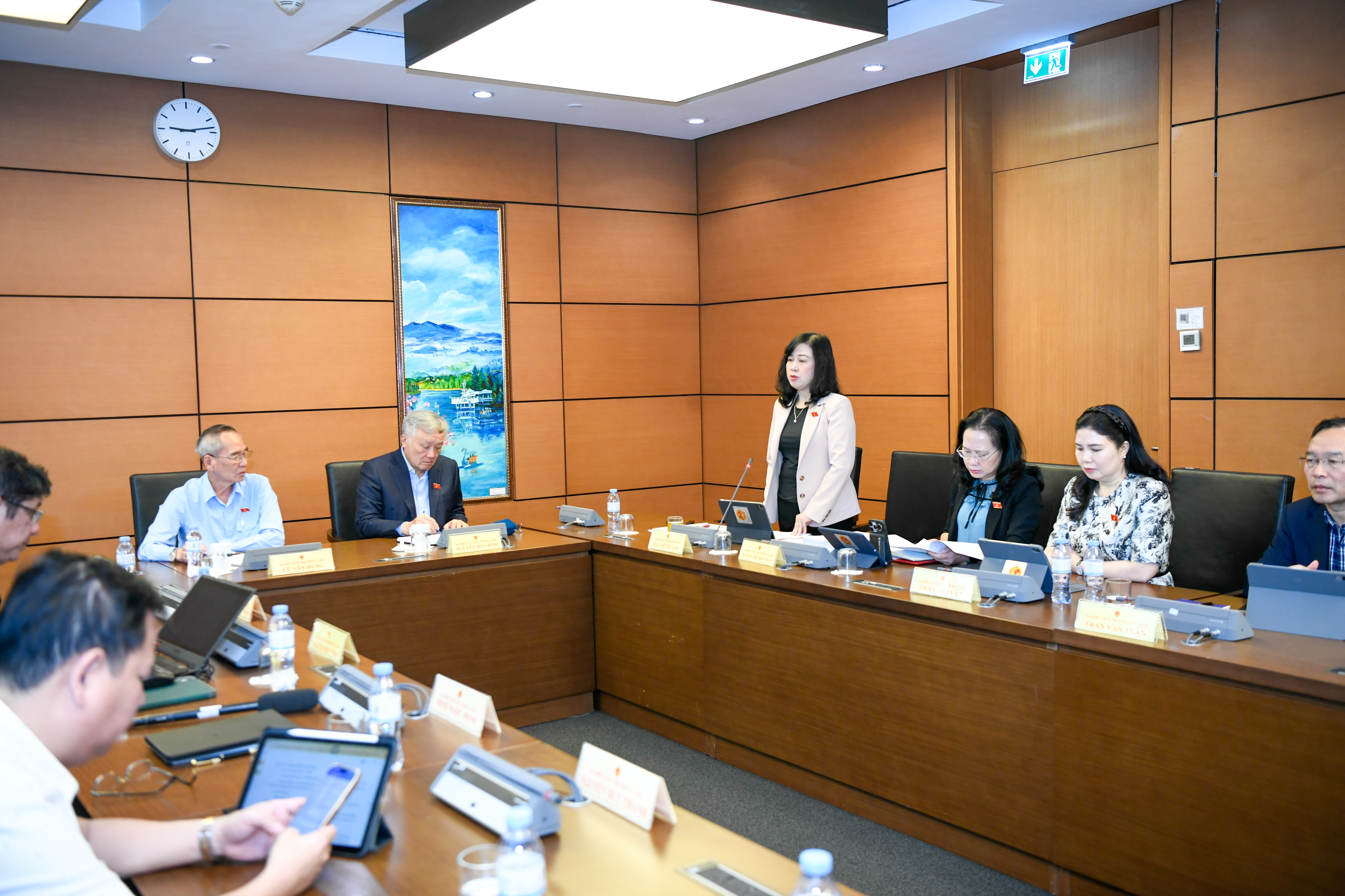 Sẽ xây mới hơn 700 trạm y tế và sửa chữa hơn 1.000 trạm y tế khác - Ảnh 2.