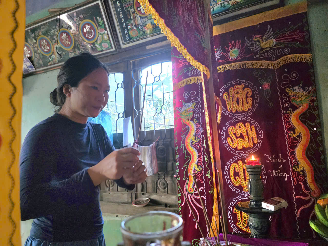 Tạp chí Đời sống và Pháp luật hỗ trợ các hộ có người tử vong, mất nhà do bão lũ tại Gia Lai, Đắk Lắk- Ảnh 3. Tạp chí Đời sống và Pháp luật hỗ trợ các hộ có người tử vong, mất nhà do bão lũ tại Gia Lai, Đắk Lắk- Ảnh 3.