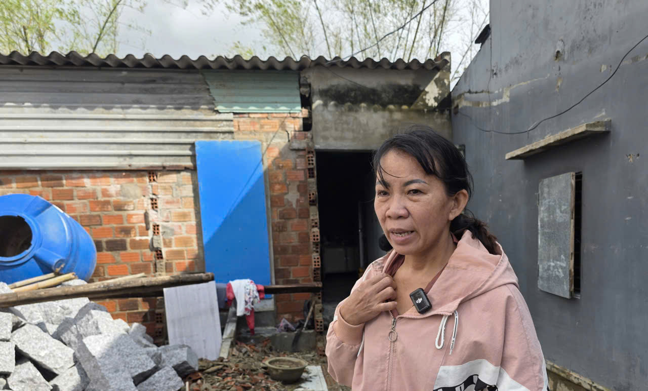 Tạp chí Đời sống và Pháp luật hỗ trợ các hộ có người tử vong, mất nhà do bão lũ tại Gia Lai, Đắk Lắk- Ảnh 5. Tạp chí Đời sống và Pháp luật hỗ trợ các hộ có người tử vong, mất nhà do bão lũ tại Gia Lai, Đắk Lắk- Ảnh 5.