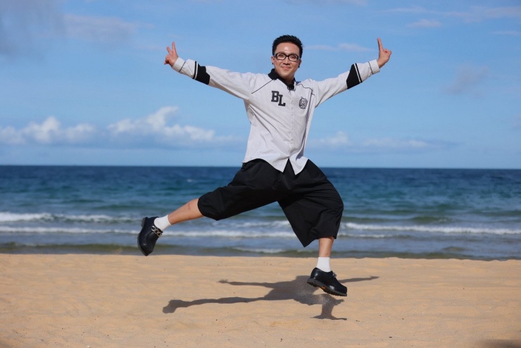 Lộ ảnh Trấn Thành bị bầm dập, tả tơi khiến fan xót xa - Ảnh 1.