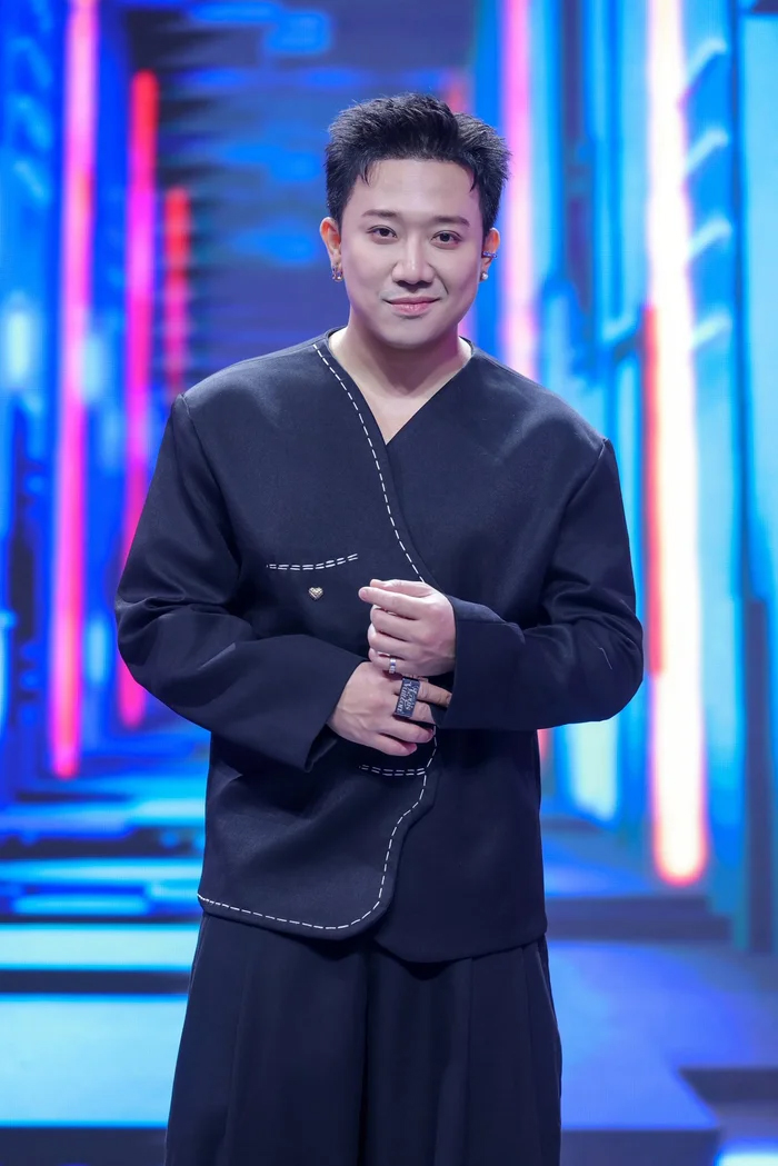 Lộ ảnh Trấn Thành bị bầm dập, tả tơi khiến fan xót xa - Ảnh 2.