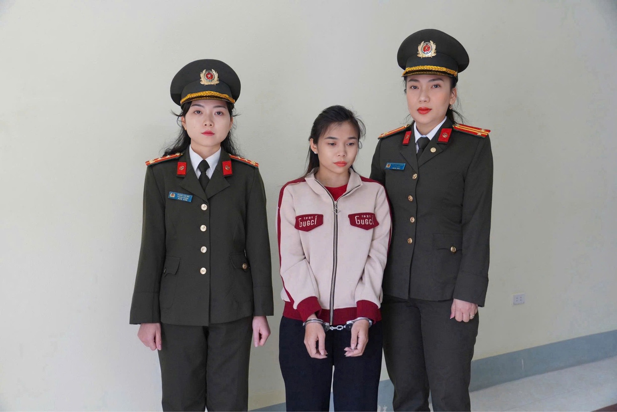 Bắt cựu nhân viên công ty tài chính lừa đảo chiếm đoạt tài sản - Ảnh 1.