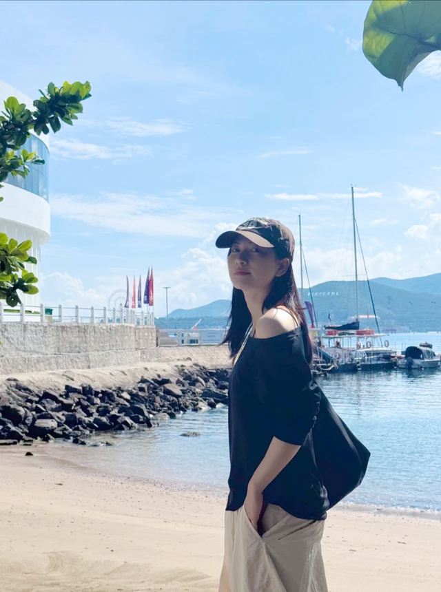 Nhan sắc đời thường của diễn viên vừa giành giải Nữ chính xuất sắc nhất tại Liên hoan phim Việt Nam - Ảnh 9.