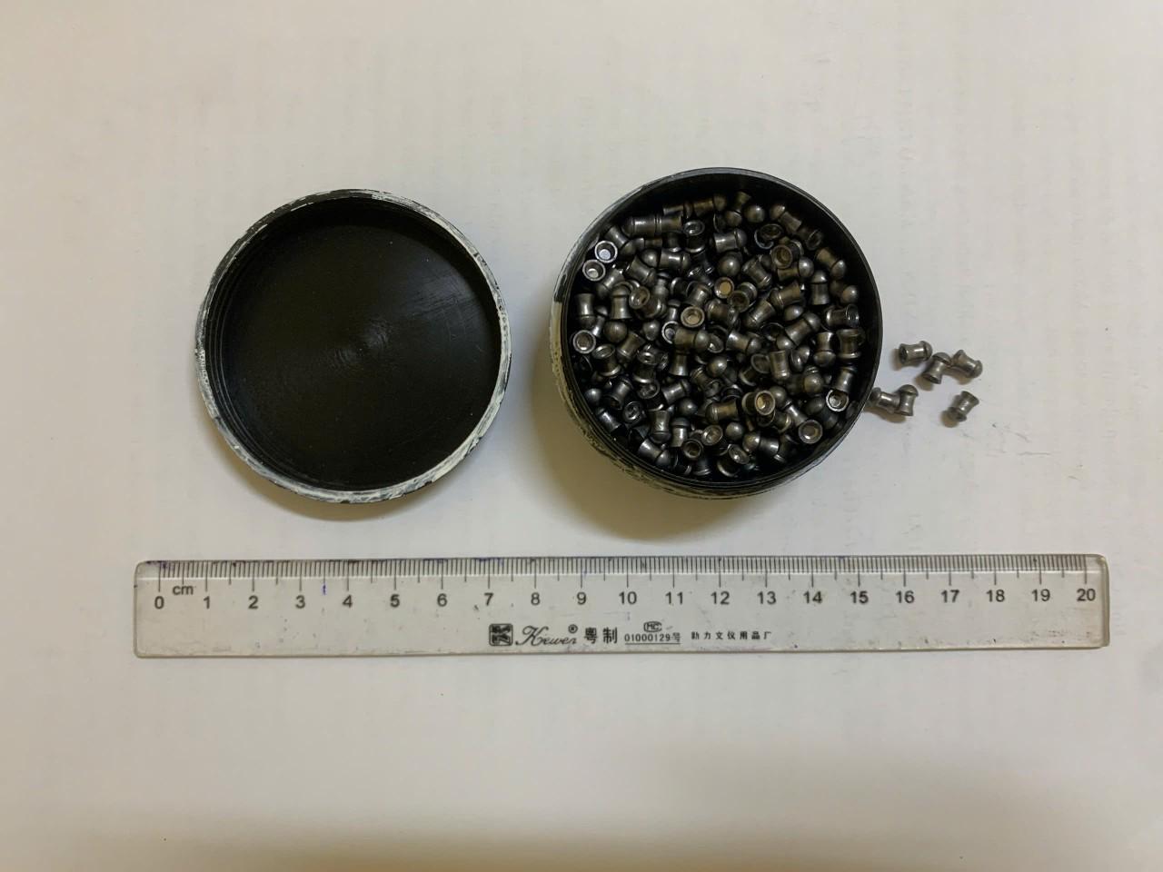 Xác minh làm rõ đối tượng tự chế súng hơi khí nén, thu giữ hơn 580 viên đạn - Ảnh 4.