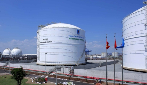 Tổng Công ty Xây lắp Dầu khí Việt Nam (PVC) bị phạt 202,5 triệu đồng vì giao dịch nội bộ "chui" - Ảnh 1.