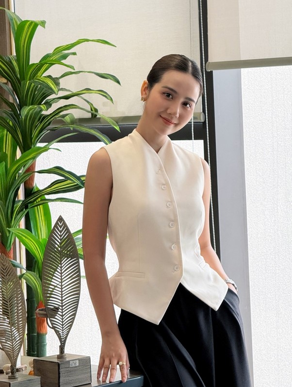 Nữ diễn viên đẹp tới mức cả giọt nước mắt rơi xuống cũng đẹp nao lòng- Ảnh 6. Nữ diễn viên đẹp tới mức cả giọt nước mắt rơi xuống cũng đẹp nao lòng- Ảnh 6.