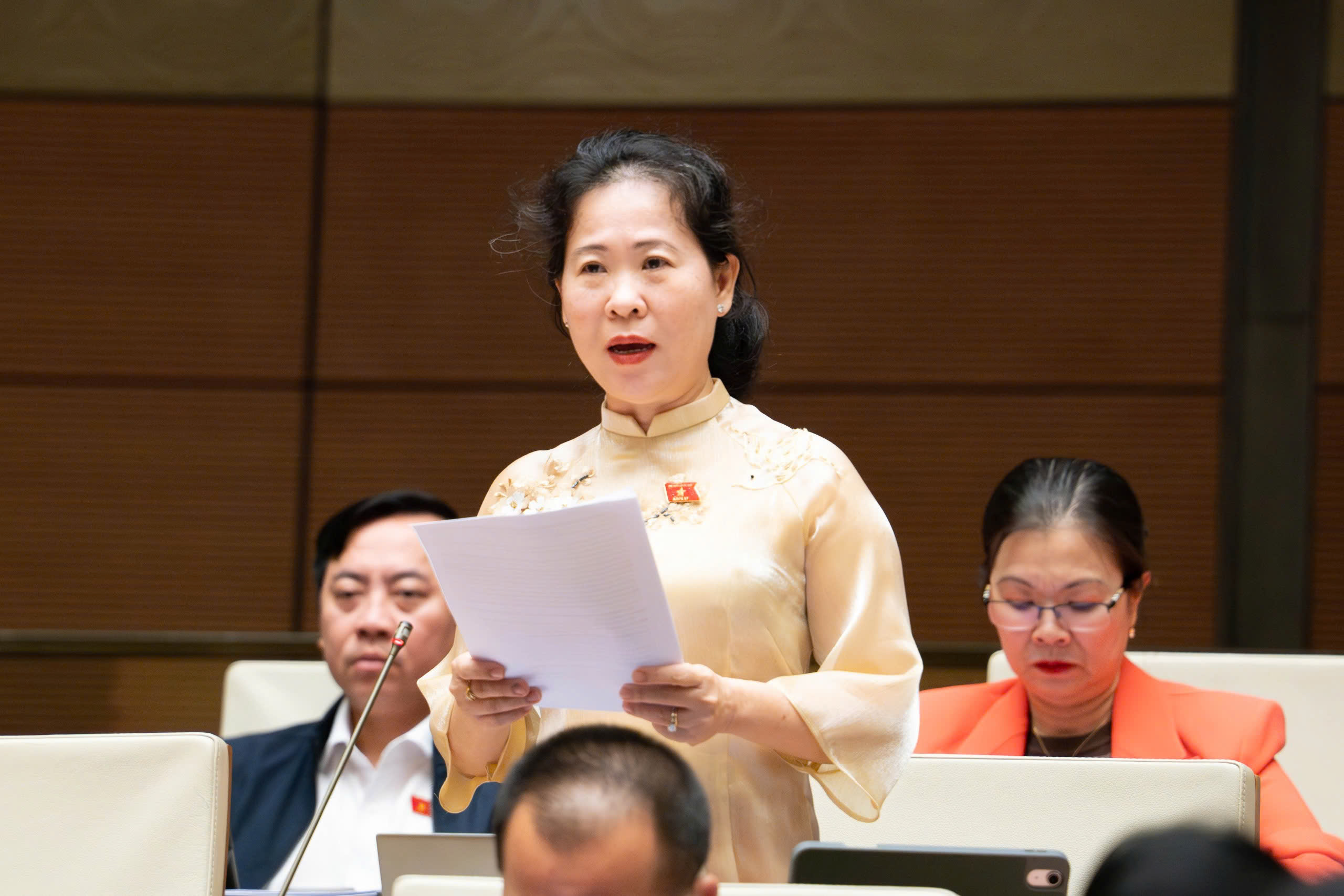 Trong lũ lụt khẩn cấp, sẵn sàng xuất cấp lương thực khi có nhu cầu, không vướng thủ tục - Ảnh 3.