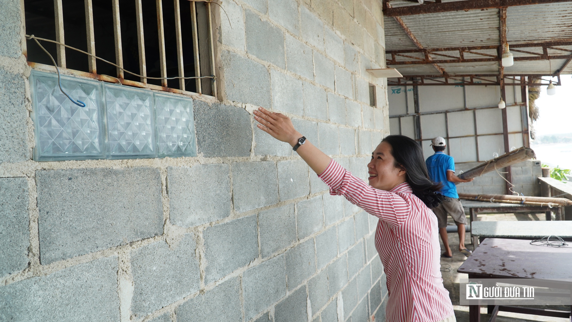 Lâm Đồng: Sóng biển "xé toạc" kè Hàm Tiến, nhiều nhà dân đối diện nguy hiểm- Ảnh 5.