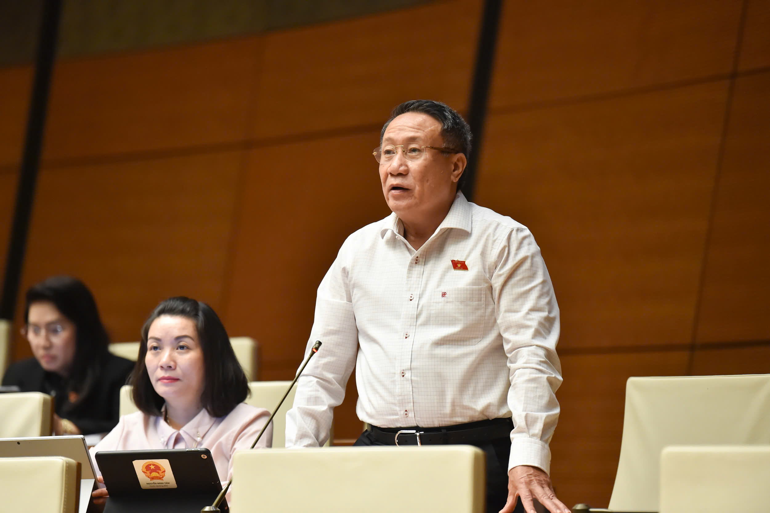 ĐBQH: Ưu đãi lớn mà không kèm chuyển giao công nghệ thì "mãi làm công xưởng"- Ảnh 1. ĐBQH: Ưu đãi lớn mà không kèm chuyển giao công nghệ thì "mãi làm công xưởng"- Ảnh 1.