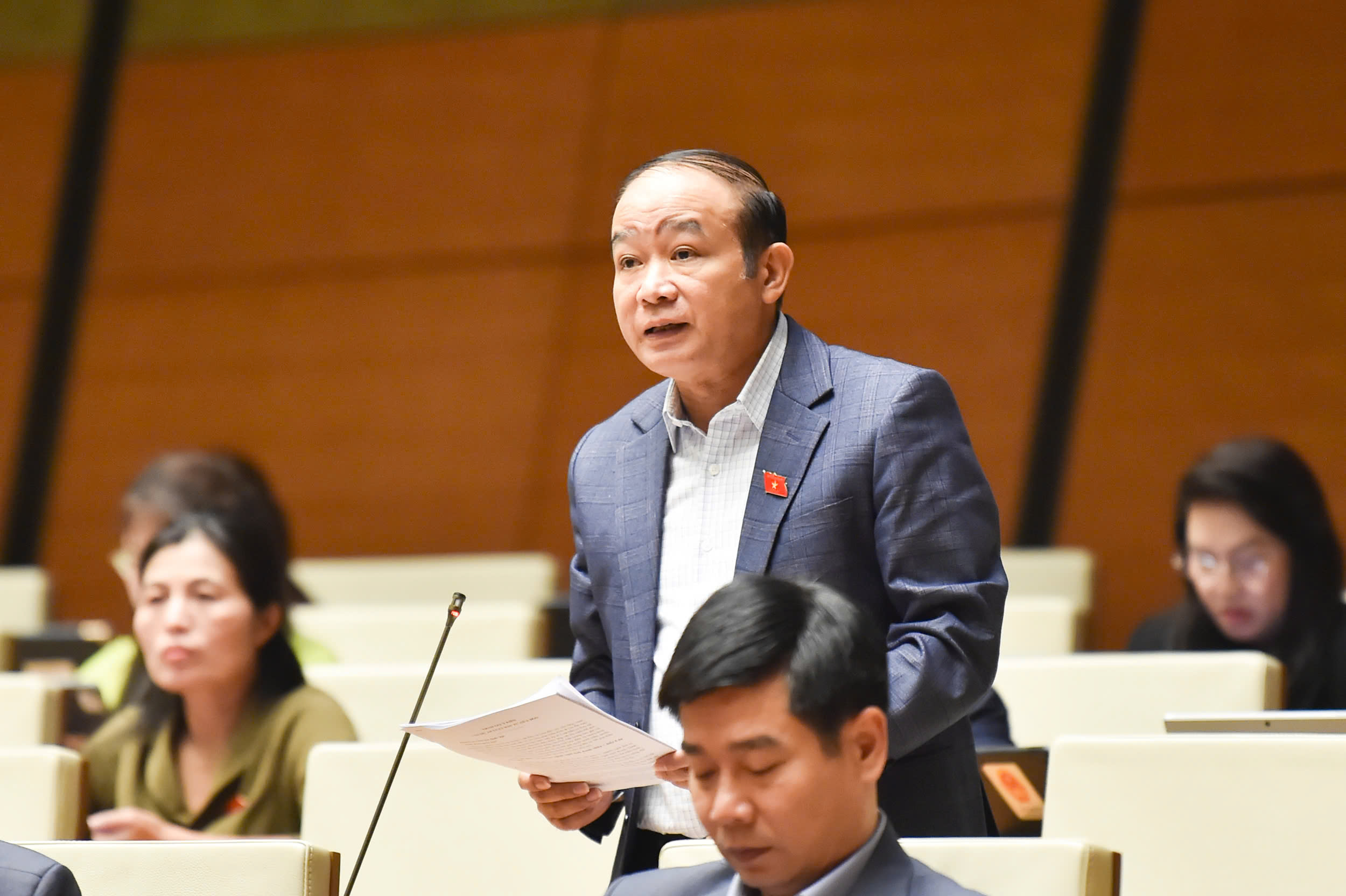 Cần thước đo rõ ràng để phân cấp và kiểm soát quyền lực trong chấp thuận đầu tư- Ảnh 2. Cần thước đo rõ ràng để phân cấp và kiểm soát quyền lực trong chấp thuận đầu tư- Ảnh 2.